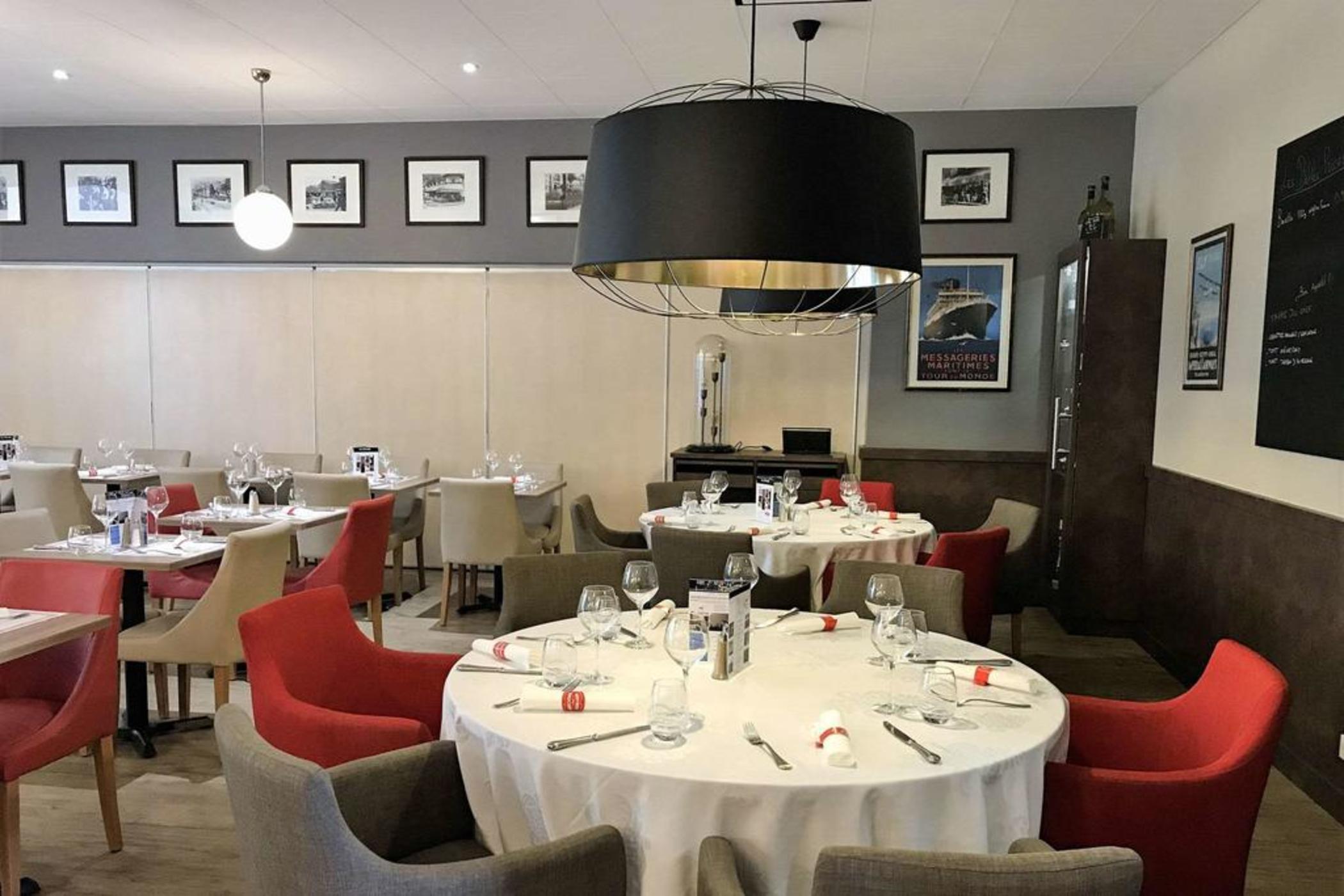 Hotel Le Circuit Le Mans Kültér fotó