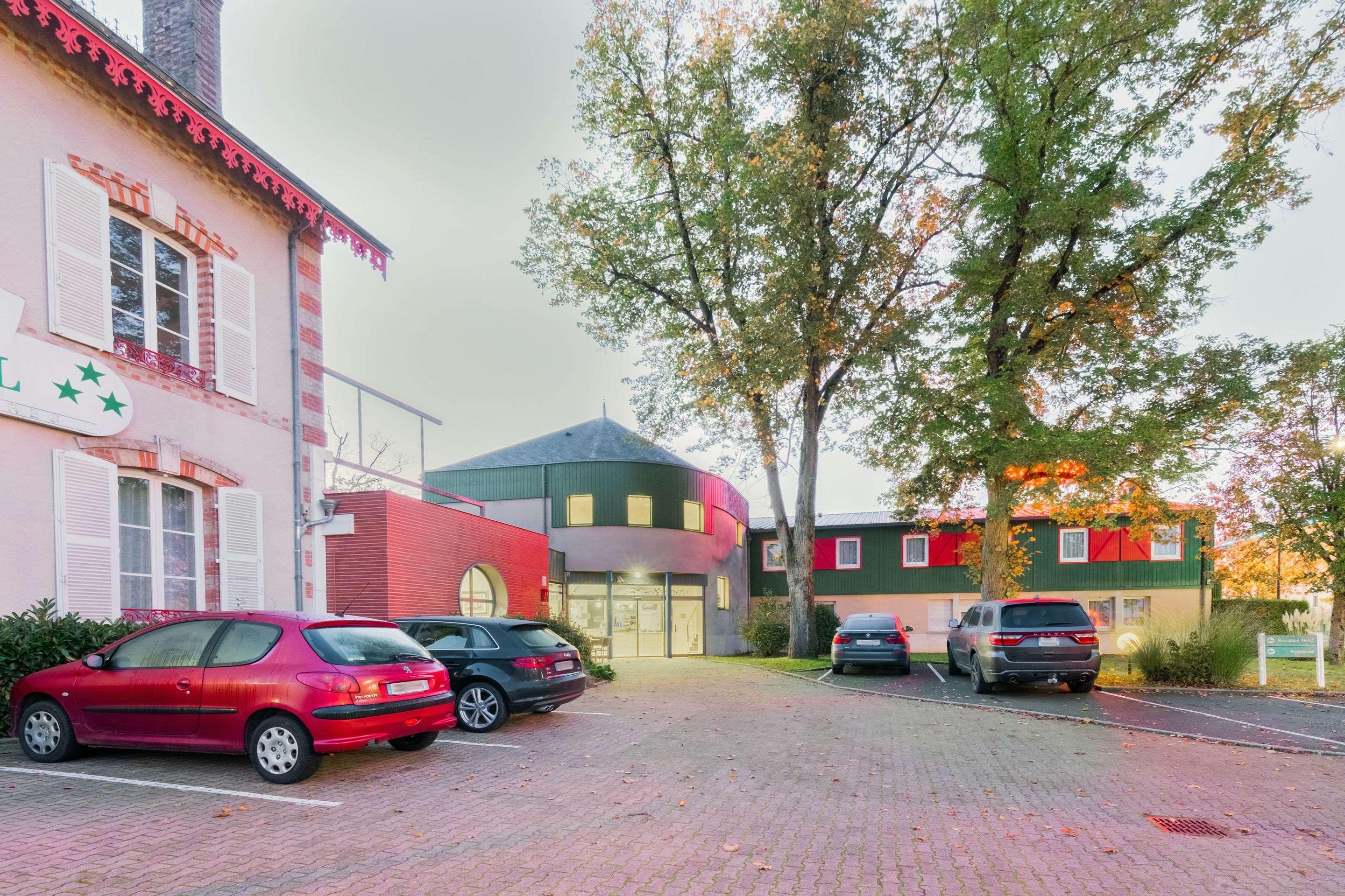 Hotel Le Circuit Le Mans Kültér fotó